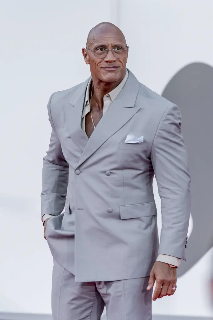 venice italy dwayne johnson turn