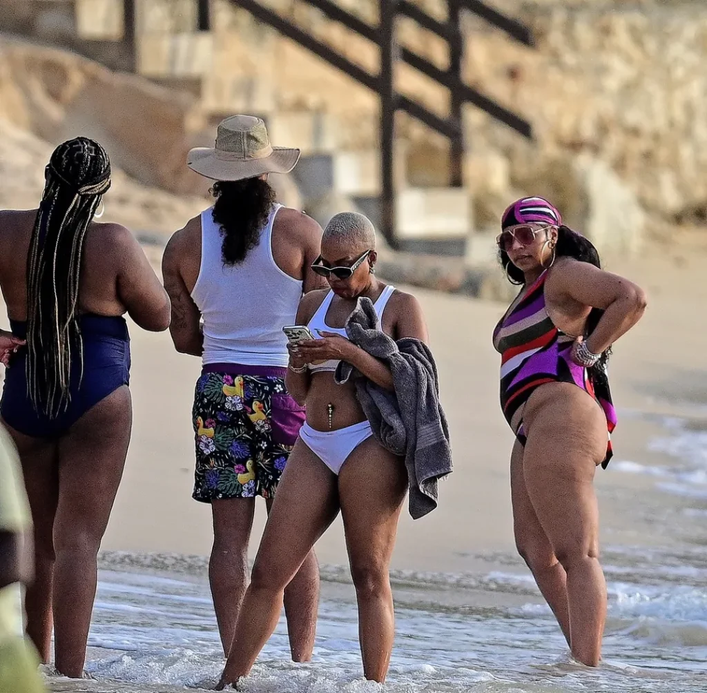 Ashanti Turns Up in Barbados2
