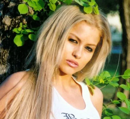 Gloria Velez on the set of Joe Buddens “Pump It Up” video shoot in Miami, Florida