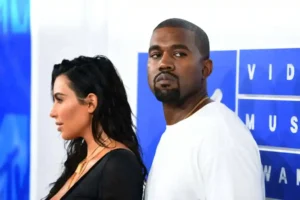 Kim Kardashian Opens Up About “Toxic” Marriage to Kanye West Kim Kardashian Kanye West