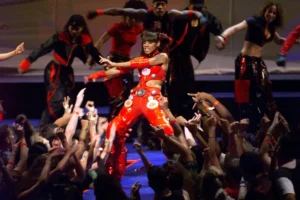 Wanya Morris Claps Back at Chilli: “B2M Never Betrayed Babyface” TLC Performance Pics