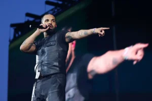 Drake performs live on stage during day two of Wireless Festival 2025 at Finsbury Park