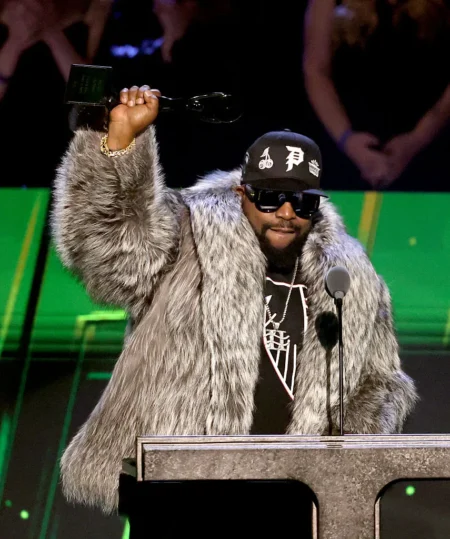 (L R) Inductees Big Boi and André 3000 of OutKast speak onstage during the 2025 Rock & Roll Hall of Fame Induction Ceremony at Peacock Theater
