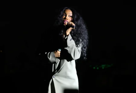 SZA performs onstage at the 2025 LACMA Art+Film Gala, Presented By Gucci at Los Angeles County Museum of Art