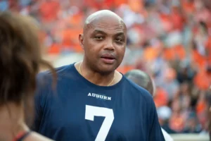 Charles Barkley talks with fans prior to the matchup between the Auburn Tigers and the Mississippi State Bulldogs at Jordan Hare Stadium