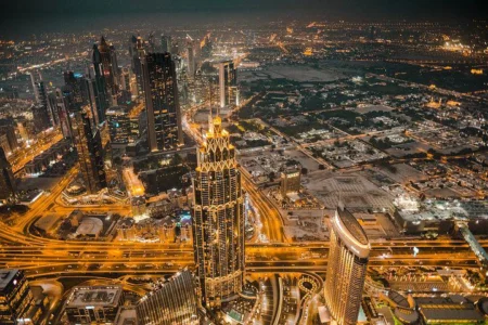 Pros and Cons of Living in Dubai 2025