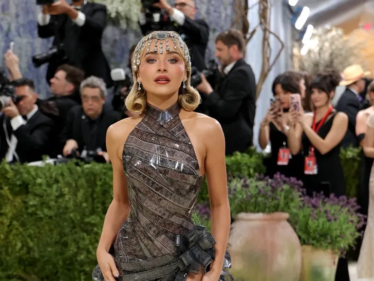 The Knicks Obliterated Philly by 39 Points — and Still Couldn't Get Into Madonna's Party 6 Sabrina