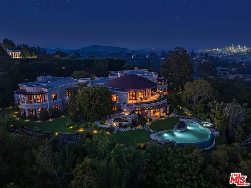 Quincy Jones Massive Estate Listed