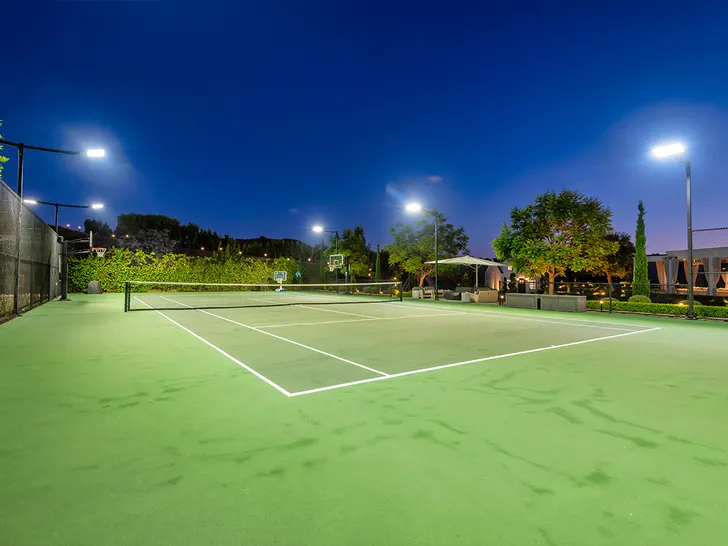 Anthony Davis LA Home For $32M field