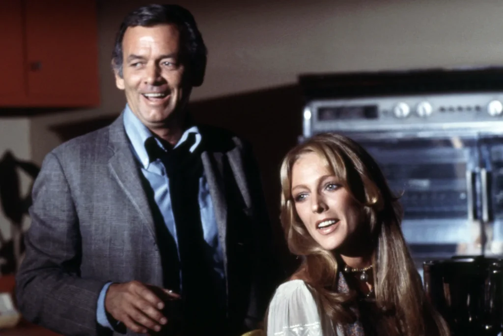 "Casino Royale" Actress Joanna Pettet Dies at 83 7 David Janssen and Joanna Pettet in Harry O.