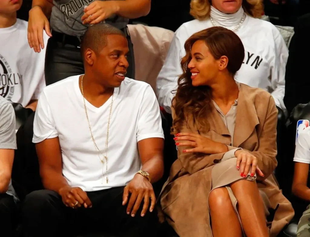Man Arrested After Crashing Into Beyoncé and Jay-Z's Gate 5 Jay Z And Beyoncé