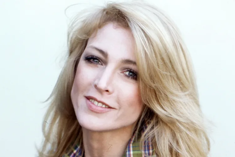 "Casino Royale" Actress Joanna Pettet Dies at 83 5 Joanna Pettet.