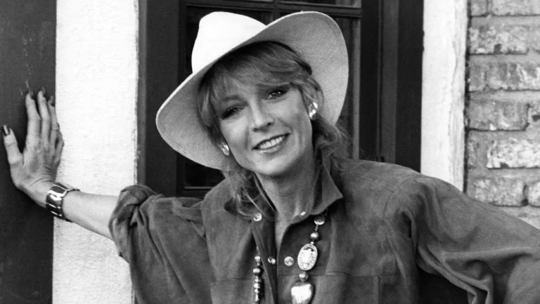 “Casino Royale” Actress Joanna Pettet Dies at 83 Joanna Pettet.