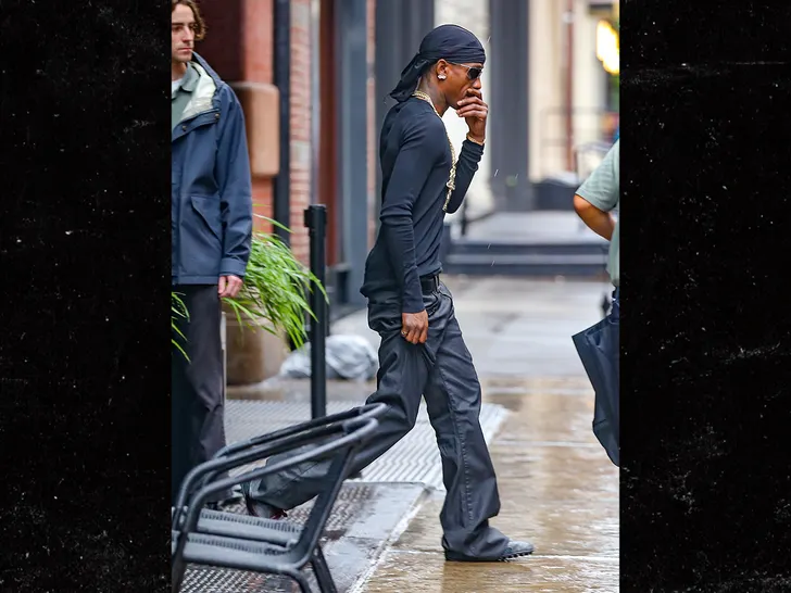 Travis Scott Spotted For First Time Since Zero Bond Chaos With Jordan Clarkson TMZ