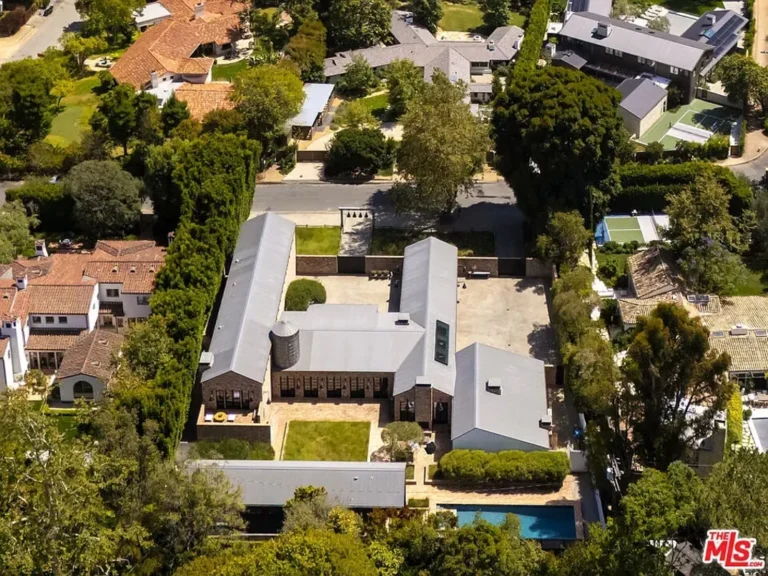 Diane Keaton’s LA Mansion Sells for $18 Million Diane Keaton Los Angeles mansion
