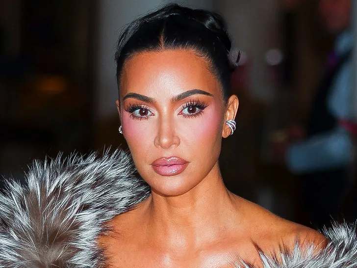 Kim Kardashian’s Hidden Hills Estate Burglarized, Man Arrested 5 Kim Kardashian