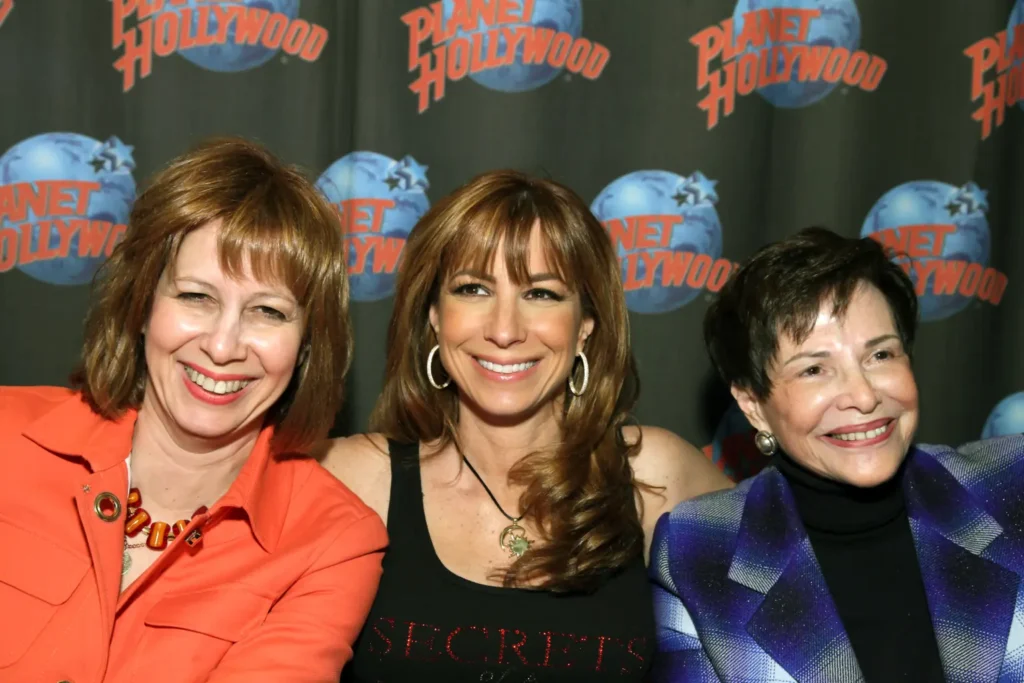 Jill Zarin’s Mother Gloria Kamen Dies at 91 11 Wexler, Zarin and Kamen