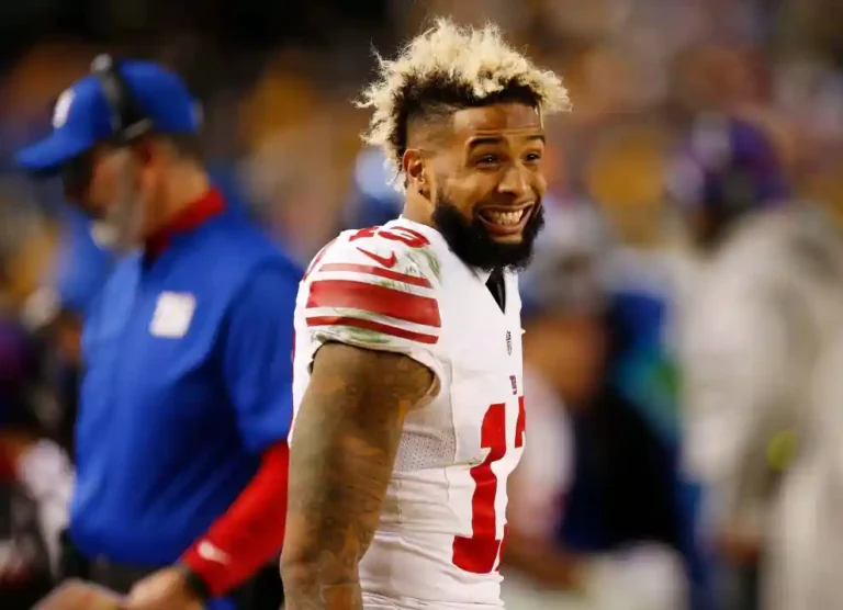 Odell Beckham of the New York Giants looks on from the sidelines in the second half during the game against the Pittsburgh Steelers at Heinz Field on December 4, 2016 in Pittsburgh, Pennsylvania.