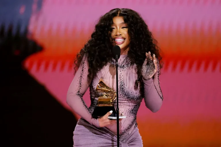 SZA Inducted Into New Jersey Hall of Fame SZA accepts the Best R B Song award for Snooze onstage during the 66th GRAMMY Awards at Crypto.com Arena on February 04, 2024 in Los Angeles, California.