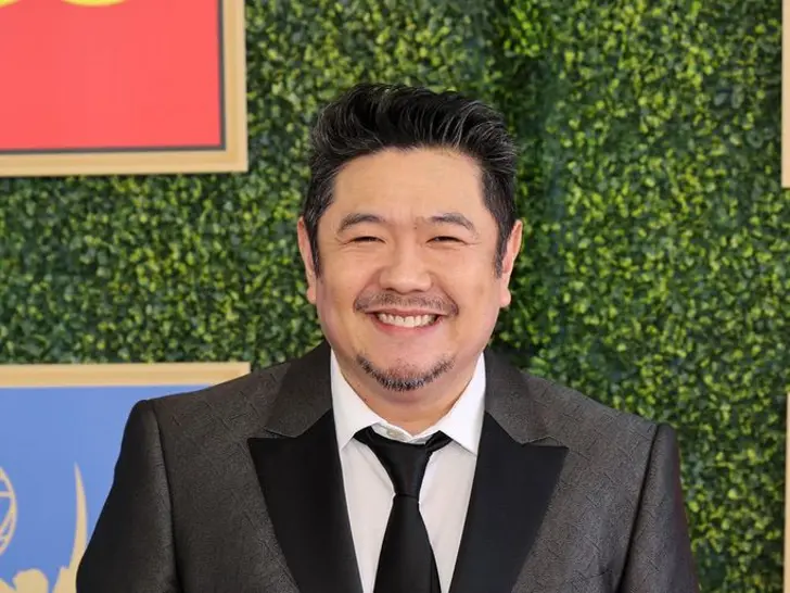 Eric Bauza, Voice of Bugs Bunny and Daffy Duck, Dies at 46 Eric Bauza