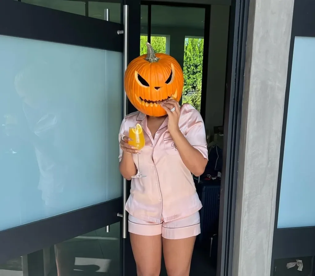Megan Thee Stallion Revives Her Famous Pumpkin-Head Tradition 5 Meg The Pumpkin