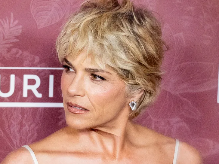 Selma Blair Faces Federal Summons After Delta Flight Incident Selma Blair